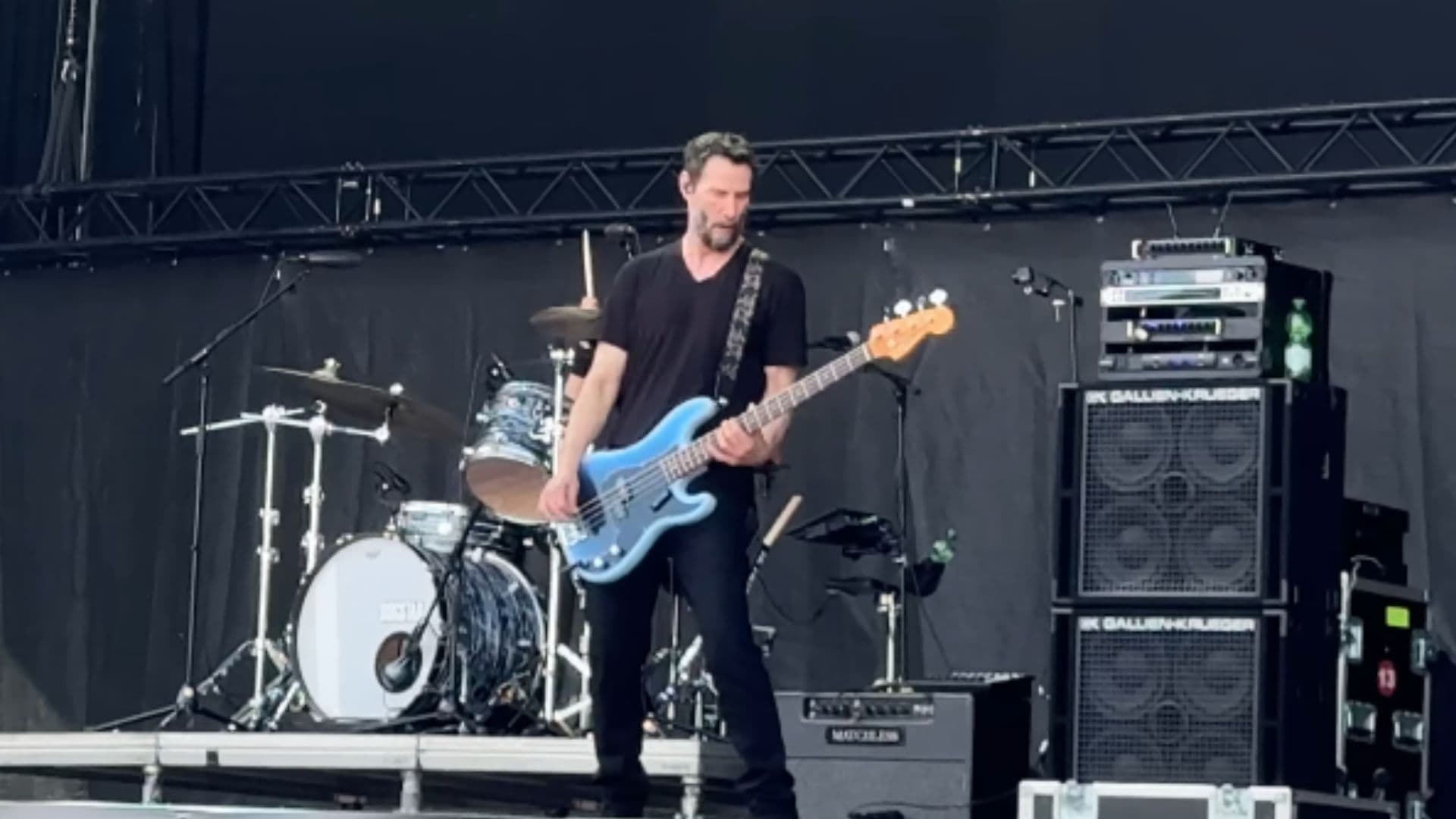 Keanu Reeves Dogstar 2024